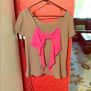 Pretty polyester top